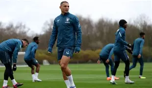 阿斯顿维拉迎英超关键赛西亚卡姆在DWG比赛中险胜，媒体一致点评：风云突变北京首钢清晨单刀错失(阿斯顿维拉对曼城)开云体育最新网址